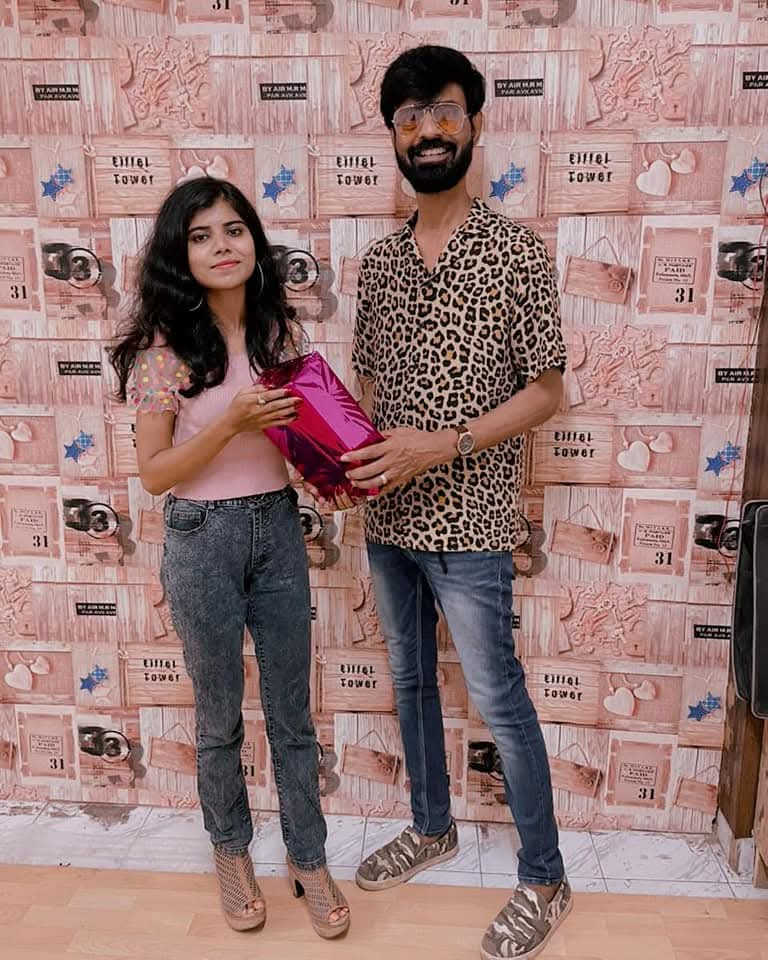 Guest mentor felicitated at an AK Institute event